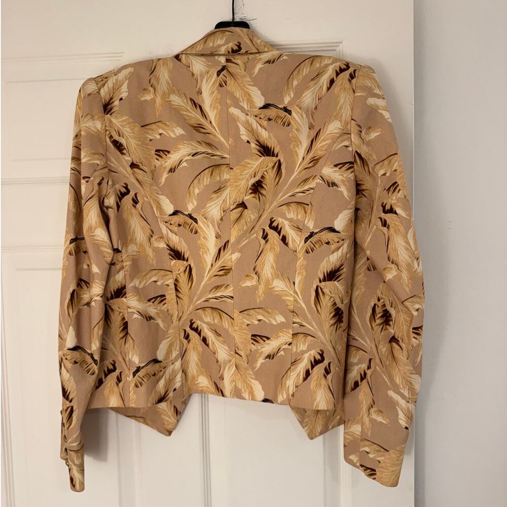 L’Agence Brooke Cropped Blazer Size 8 Honey Multi Palm Leaf Print Jacket Chic - Picture 2 of 3